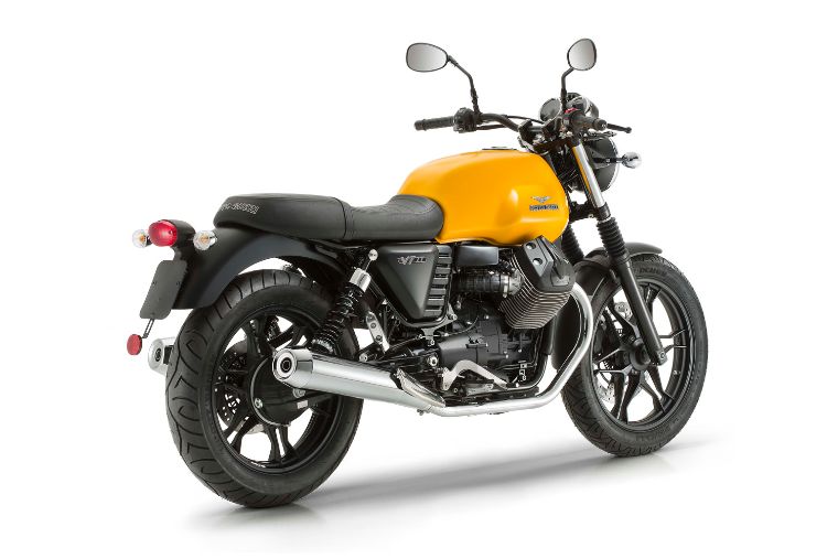 Moto modelo Stone, color amarillo. Marca Motoguzzi